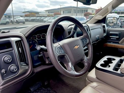 Used 2018 Chevrolet Silverado 1500 LTZ w/ Sport Package AWD/4WD image 10