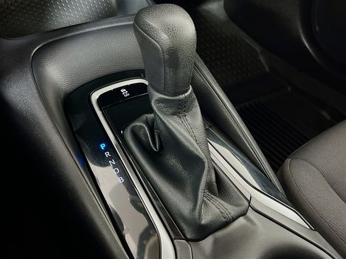 Certified 2025 Toyota Corolla LE FWD image 15