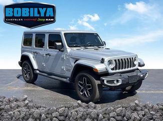 Used 2024 Jeep Wrangler Unlimited Sahara w/ Technology Group AWD/4WD video 2