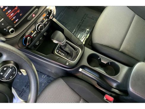 Used 2024 Kia Soul LX w/ Option Group 015 image 17