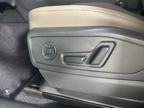 New 2025 Audi Q5 Premium Plus image 21