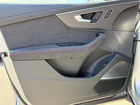 New 2026 Audi RS Q8 performance image 12