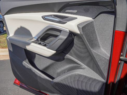 New 2025 Audi Q5 Premium Plus image 14