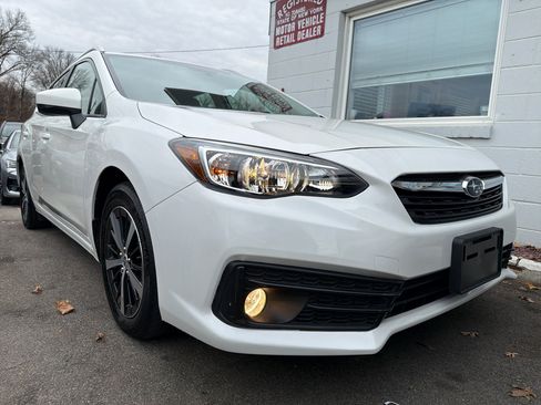 Used 2023 Subaru Impreza 2.0i Premium image 3