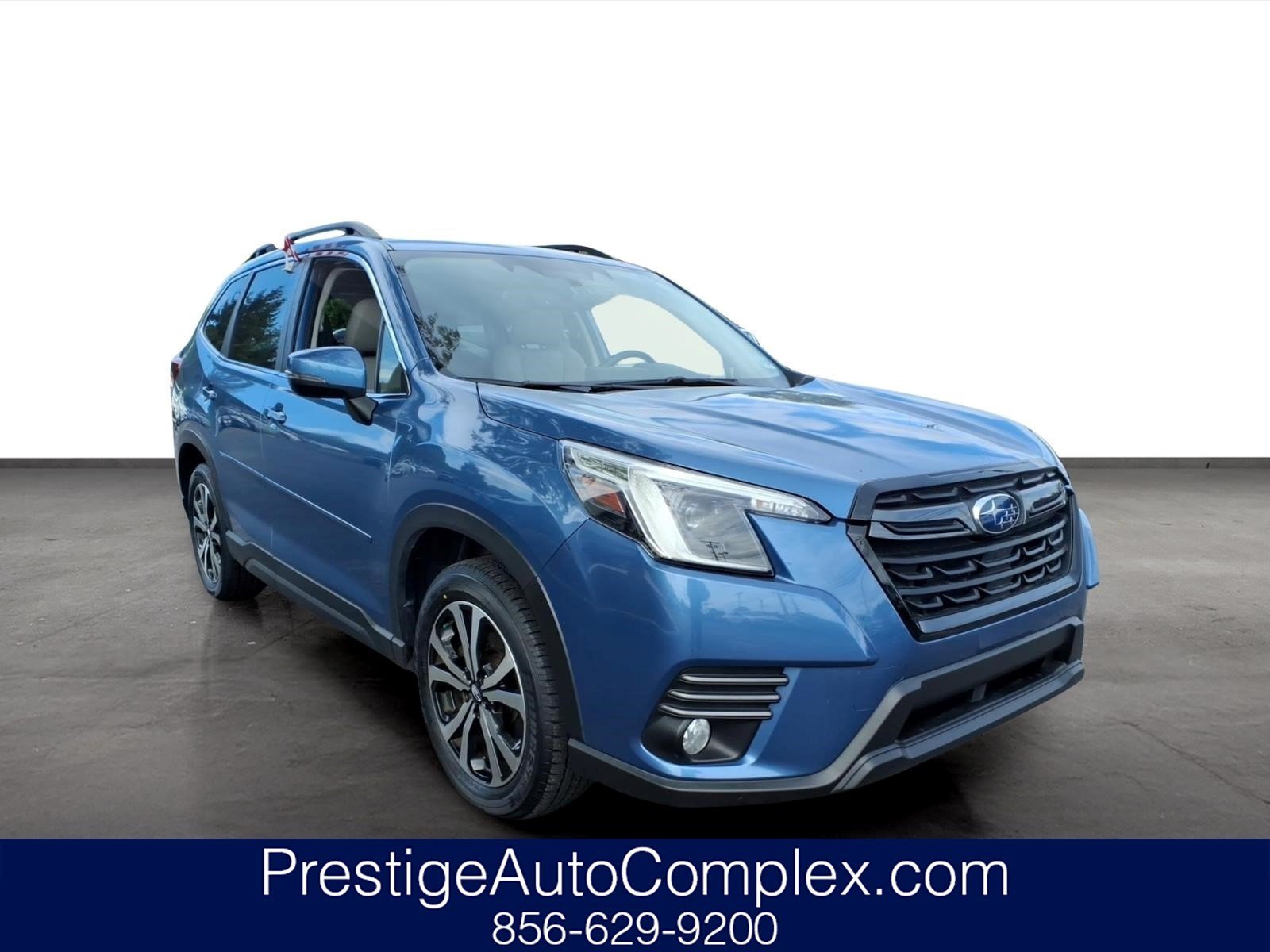 Certified 2023 Subaru Forester Limited AWD/4WD image 1