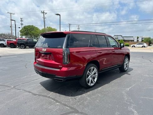 Certified 2026 Cadillac Escalade Platinum Sport w/ LPO, Floor Liner Package AWD/4WD image 23