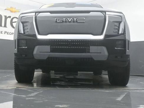 Used 2024 GMC Sierra EV Denali image 54