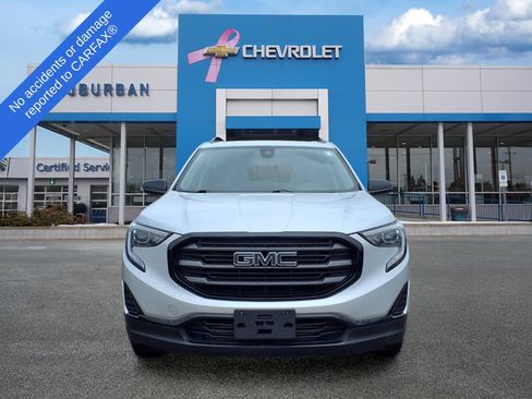 Used 2020 GMC Terrain SLE w/ Driver Convenience Package AWD/4WD image 2