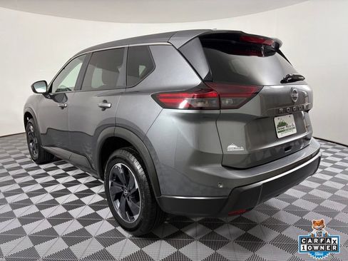 Used 2025 Nissan Rogue SV AWD/4WD image 12