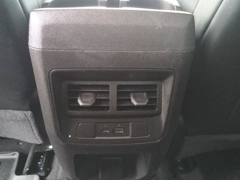 Used 2023 Chevrolet Colorado Z71 w/ Z71 Convenience Package 2 image 10