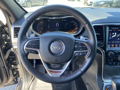 Used 2018 Jeep Grand Cherokee Trailhawk w/ Trailhawk Luxury Group AWD/4WD image 9