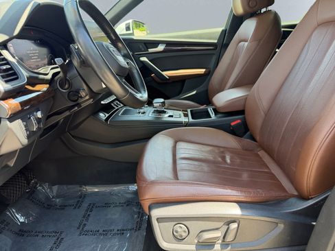 Used 2018 Audi Q5 Prestige w/ Prestige Package AWD/4WD image 11