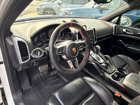 Used 2016 Porsche Cayenne S AWD/4WD image 12