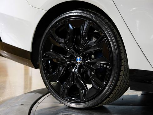 Used 2026 BMW 530i w/ M Sport Package image 59