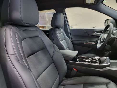 Certified 2026 Chevrolet Equinox LT w/ Convenience Package II AWD/4WD image 16