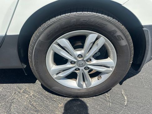 Used 2012 Hyundai Tucson GLS FWD image 3