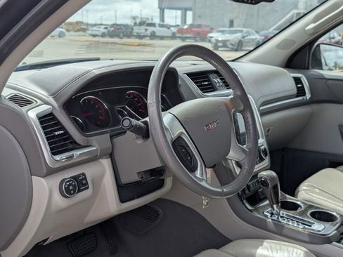 Used 2015 GMC Acadia SLT image 12