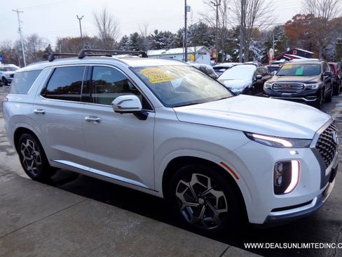 Used 2021 Hyundai Palisade Calligraphy image 2