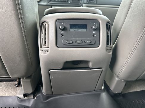 Used 2005 Chevrolet Avalanche Z66 w/ Sun And Sound Package RWD image 22