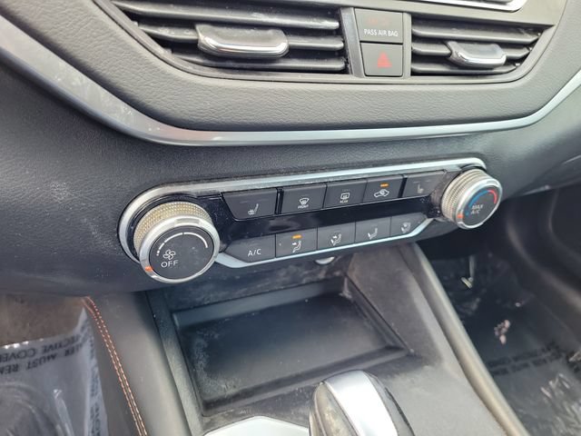Used 2022 Nissan Altima 2.5 SR w/ Midnight Edition Package FWD image 29