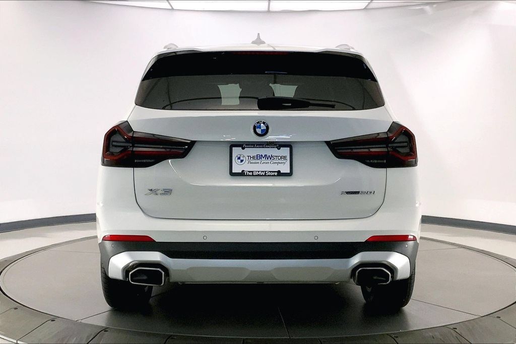 Certified 2023 BMW X3 xDrive30i AWD/4WD image 3
