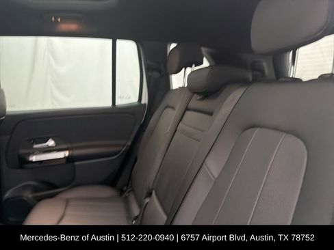 Certified 2022 Mercedes-Benz GLB 250 4MATIC image 18