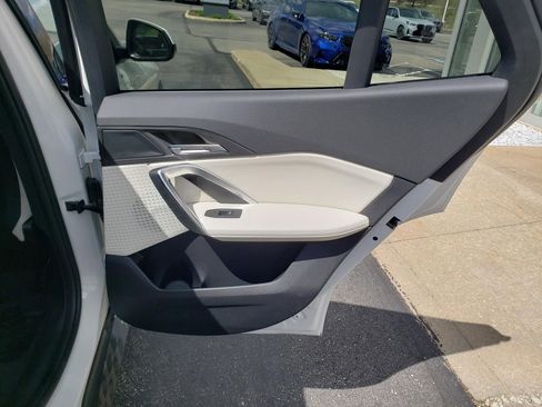 New 2026 BMW X2 xDrive28i w/ Convenience Package AWD/4WD image 18