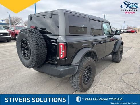 Used 2023 Ford Bronco Wildtrak image 4
