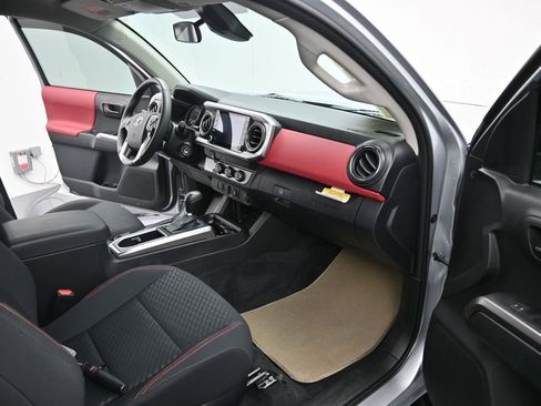 Used 2023 Toyota Tacoma SR5 image 6