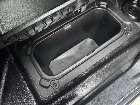 Used 2017 RAM 2500 Tradesman w/ Chrome Appearance Group image 37