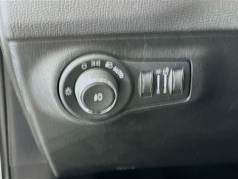 Used 2018 Jeep Compass Limited w/ Navigation Group AWD/4WD image 17