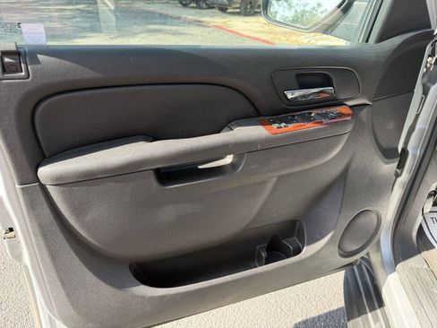 Used 2012 Chevrolet Tahoe LS RWD image 10
