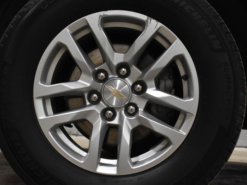 Used 2024 Chevrolet Tahoe LT image 34