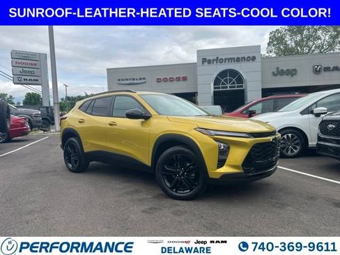 Used 2024 Chevrolet Trax ACTIV w/ Sunroof Package FWD image 1