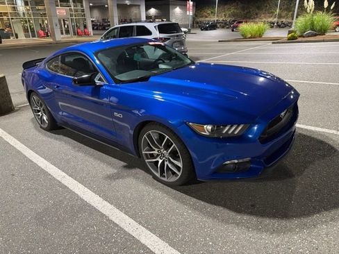 Used 2017 Ford Mustang GT Premium w/ Equipment Group 401A RWD image 3