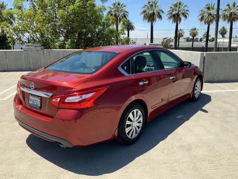 Used 2016 Nissan Altima 2.5 S w/ Power Driver Seat Package FWD image 6