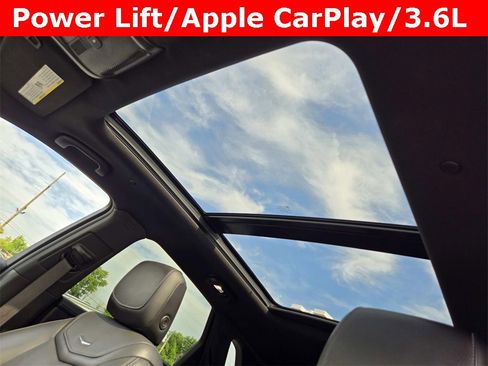 Used 2022 Cadillac XT5 Premium Luxury image 10