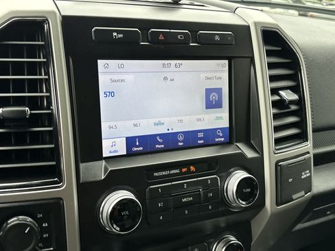 Used 2020 Ford F150 Lariat w/ Equipment Group 502A Luxury AWD/4WD image 18