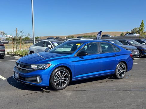 Used 2023 Volkswagen Jetta Sport FWD image 22
