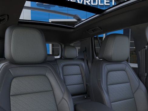 New 2027 Chevrolet Equinox LT w/ Convenience Package II FWD image 24