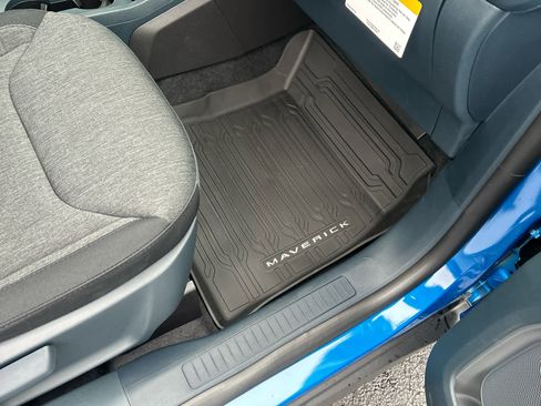 New 2025 Ford Maverick XLT w/ XLT Luxury Package image 17