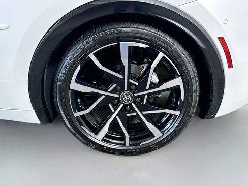 Used 2024 Toyota Prius Prime Premium w/ Advanced Technology Package FWD image 28
