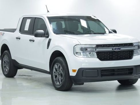 Used 2022 Ford Maverick XLT image 3