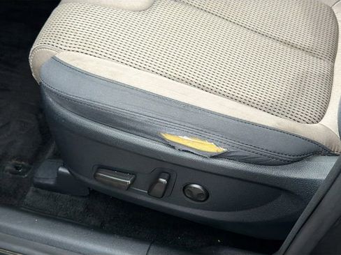 Used 2020 Hyundai Santa Fe SEL w/ Convenience Package image 18