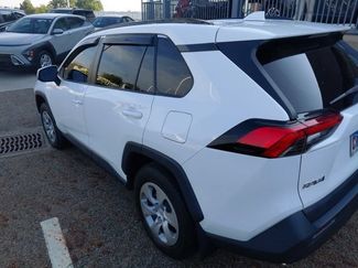 Used 2020 Toyota RAV4 LE w/ All Weather Liner Package AWD/4WD video 3