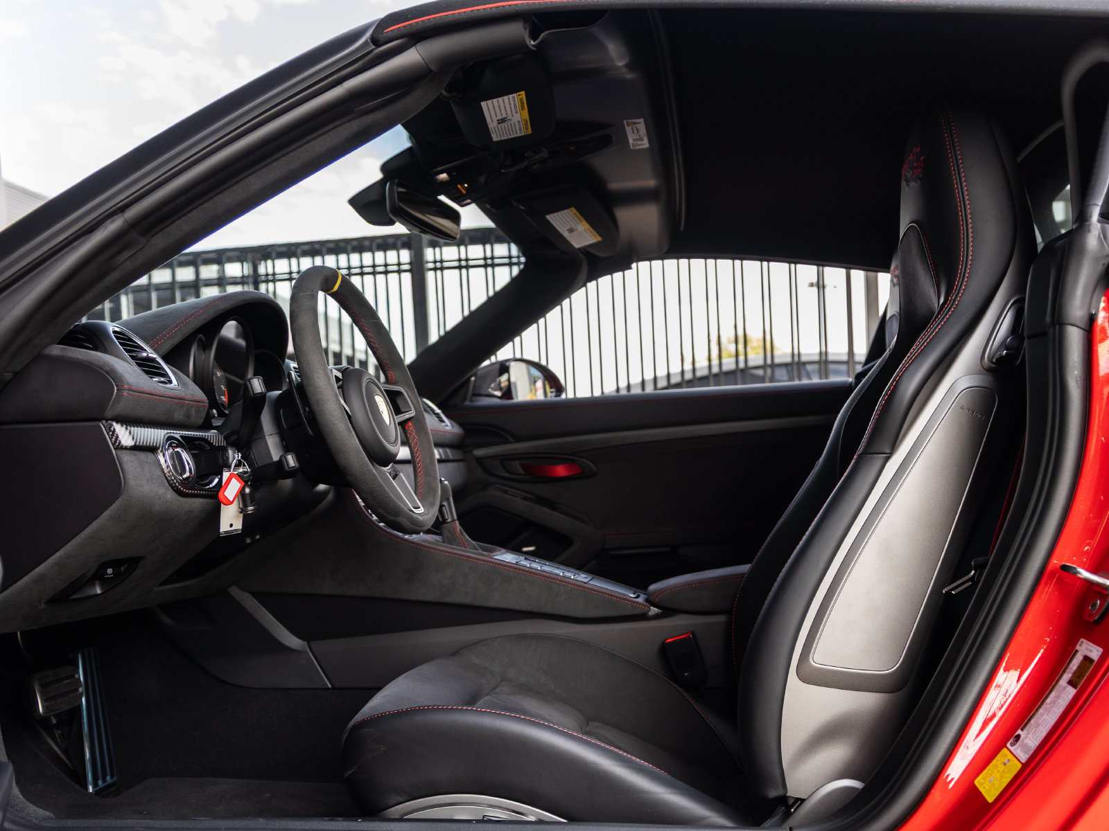 Certified 2025 Porsche 718 Boxster Spyder RS RWD image 34