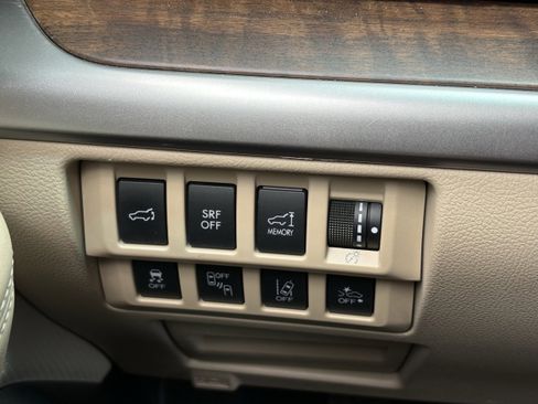Used 2016 Subaru Outback 2.5i Limited AWD/4WD image 17