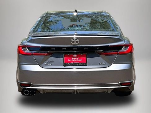 Used 2025 Toyota Camry XSE FWD image 6