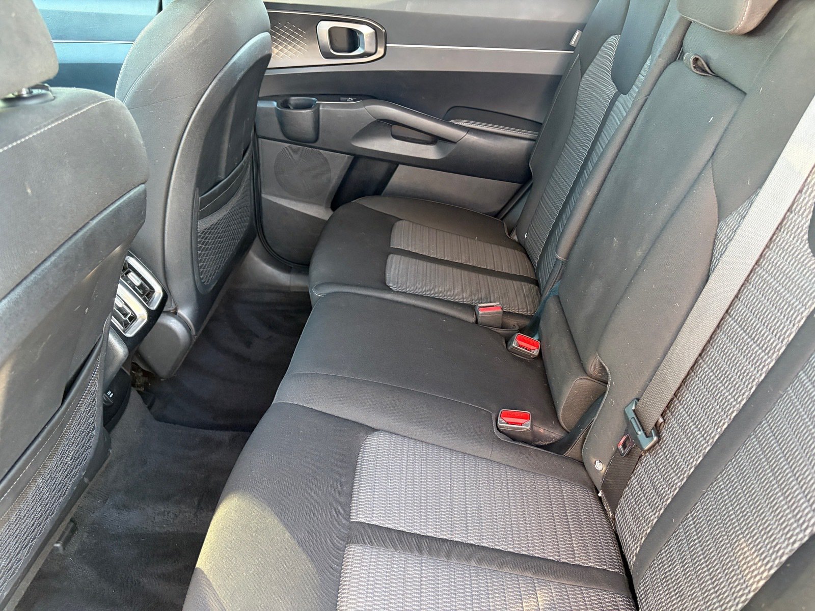 Certified 2025 Kia Sorento LX FWD image 13