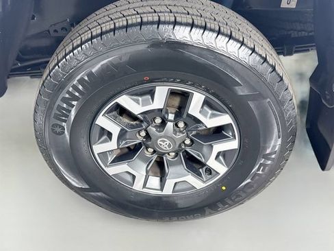 Certified 2022 Toyota Tacoma TRD Off-Road w/ Technology Package RWD image 30